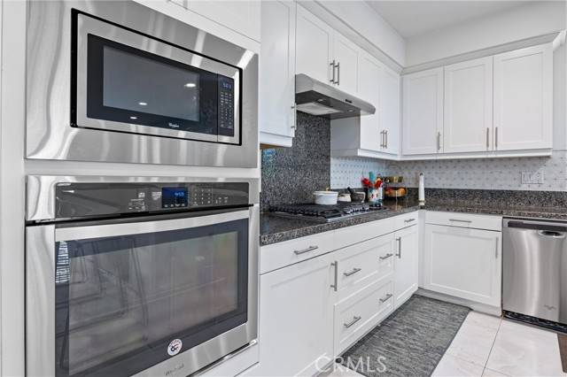 Irvine, CA 92618,181 Carmine