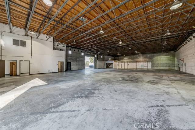 Los Angeles, CA 90021,1502 E Washinton Boulevard