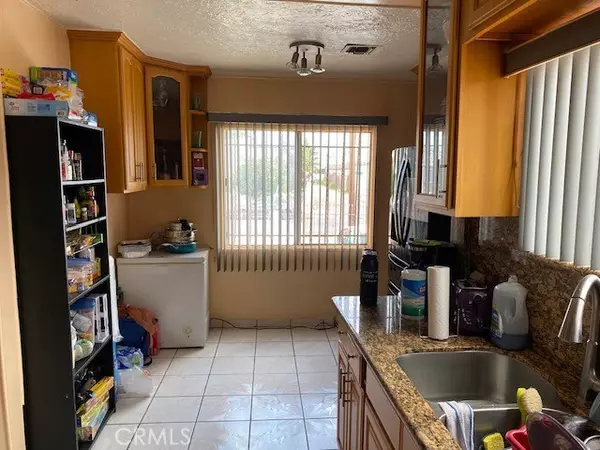 Los Angeles, CA 90044,514 W 102nd