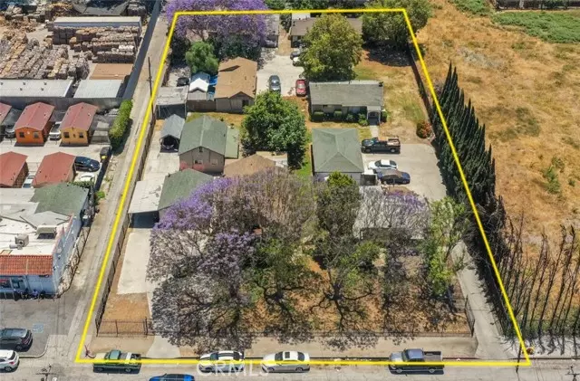 Compton, CA 90222,530 E El Segundo Boulevard