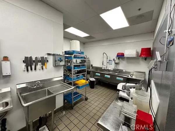 Escondido, CA 92029,1356 West Valley