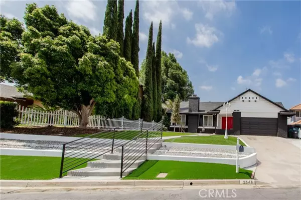 2546 Northmoor Drive, Corona, CA 92882