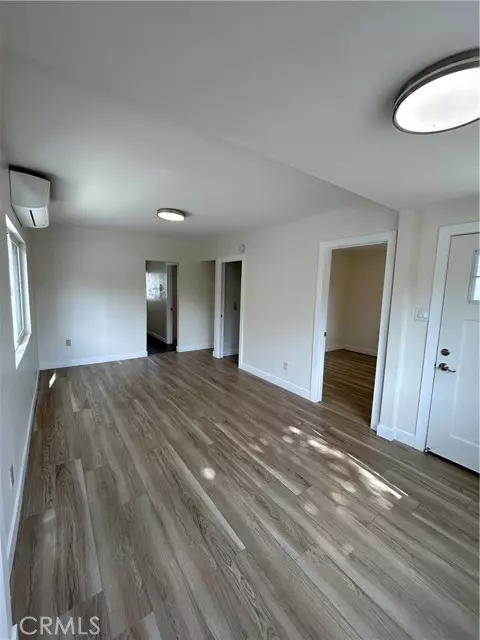 Long Beach, CA 90810,2033 W Burnett Street