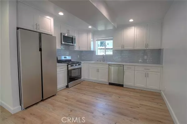 Los Angeles, CA 90029,1127 Manzanita Street