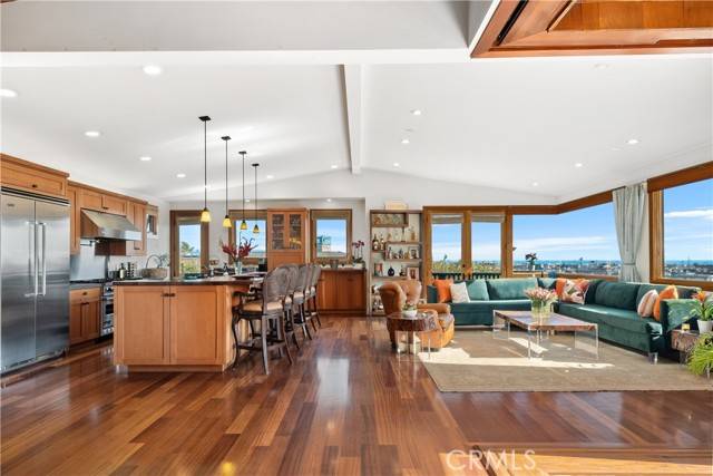 Manhattan Beach, CA 90266,624 6th Street