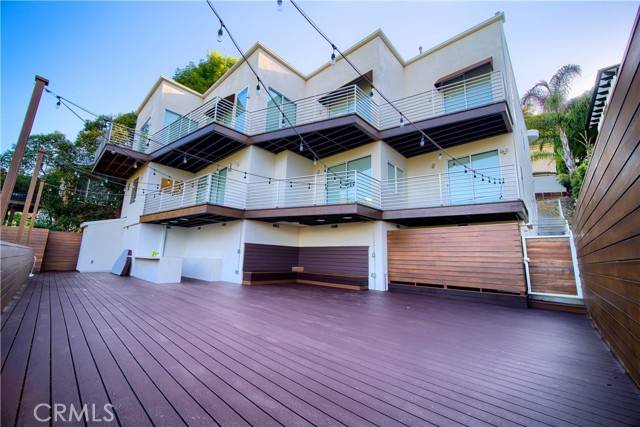 Sherman Oaks, CA 91403,3964 Sumac Drive