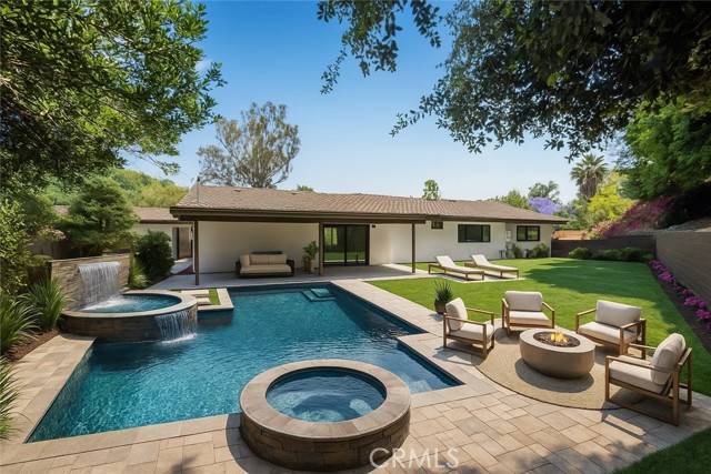 3209 Lakeknoll Drive, Fullerton, CA 92835