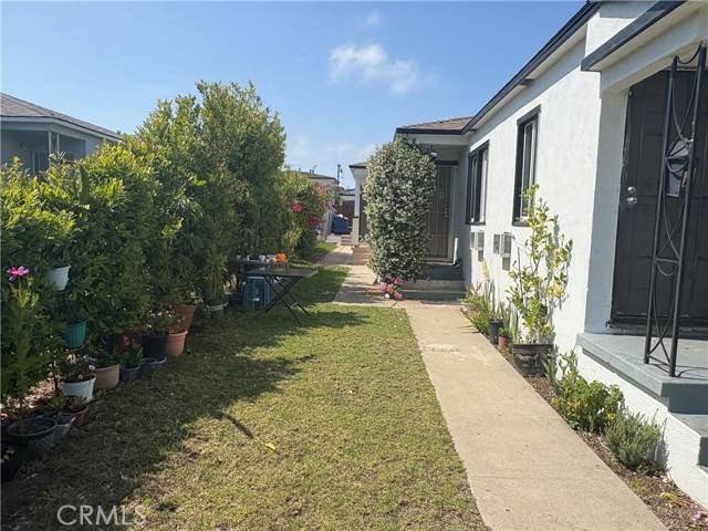Hawthorne, CA 90250,4034 W 130th Street #D