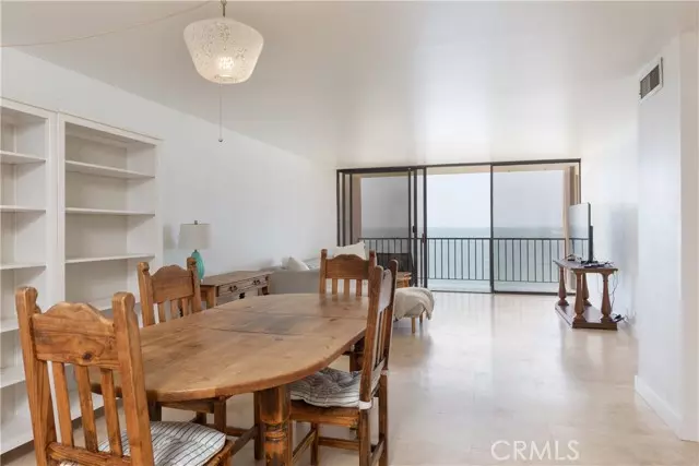 Long Beach, CA 90802,1750 E Ocean Boulevard #909
