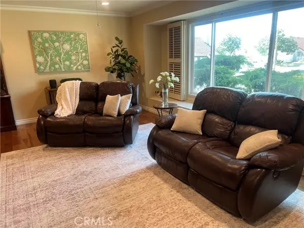 Orange, CA 92867,2902 E Trenton