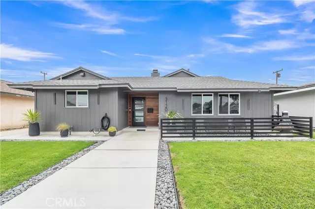 Long Beach, CA 90808,3120 Carfax Avenue