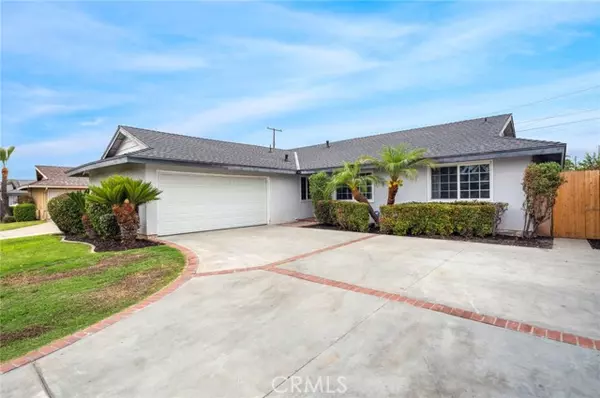 Orange, CA 92867,917 N Hart Street