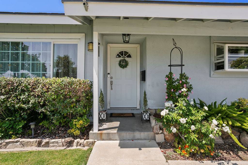 Orange, CA 92867,2515 E Coolidge Avenue