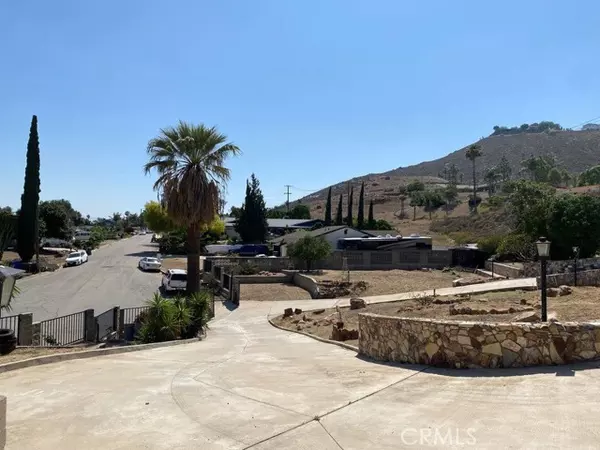 7163 Sebastian Avenue, Jurupa Valley, CA 92509