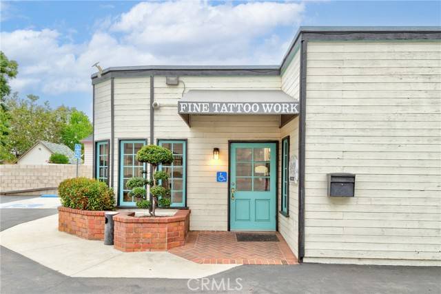 Orange, CA 92868,745 W Chapman Avenue