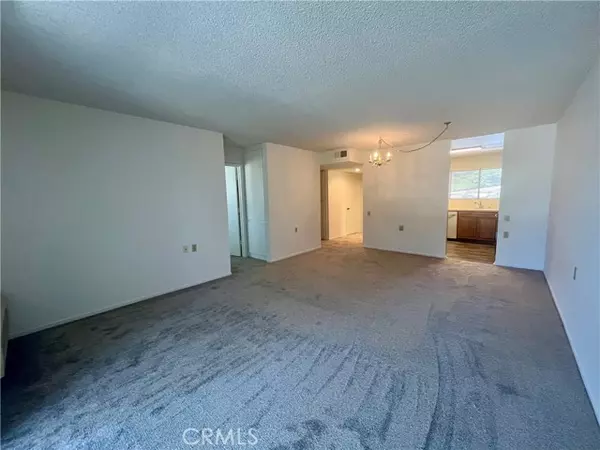 Laguna Woods, CA 92637,5368 Algarrobo #2F