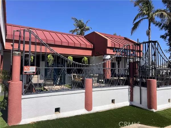 Upland, CA 91786,965 W Foothill Boulevard