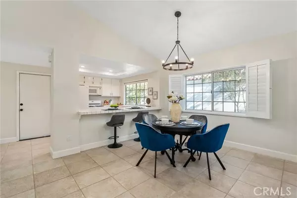 Palm Desert, CA 92211,43791 Calle Las Brisas