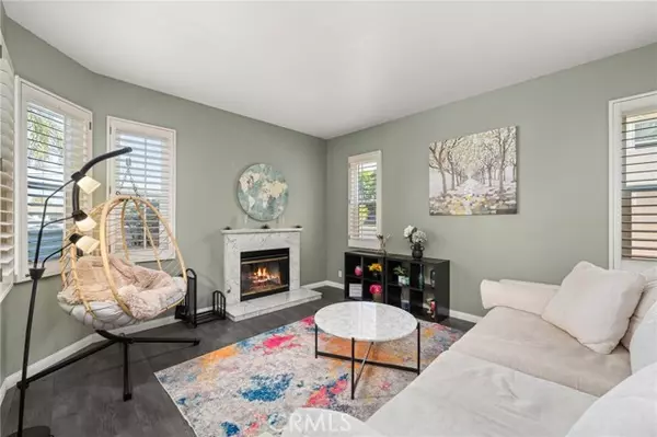 Long Beach, CA 90814,383 Park Avenue