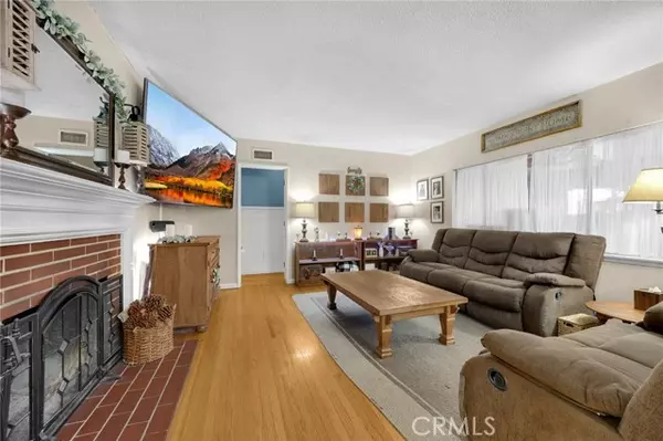 Whittier, CA 90603,15902 Santa Fe Street