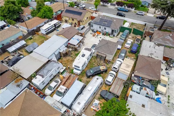 Compton, CA 90220,116 E Tichenor Street