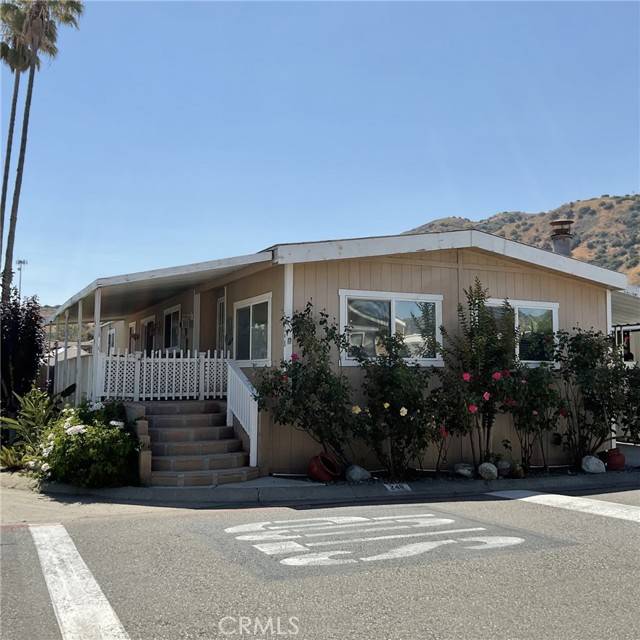 Corona, CA 92878,4901 Green River Road #248