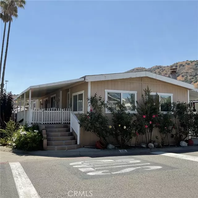 Corona, CA 92878,4901 Green River Road #248