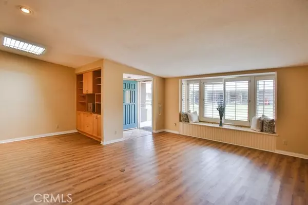 Seal Beach, CA 90740,1240 Oakmont #52J