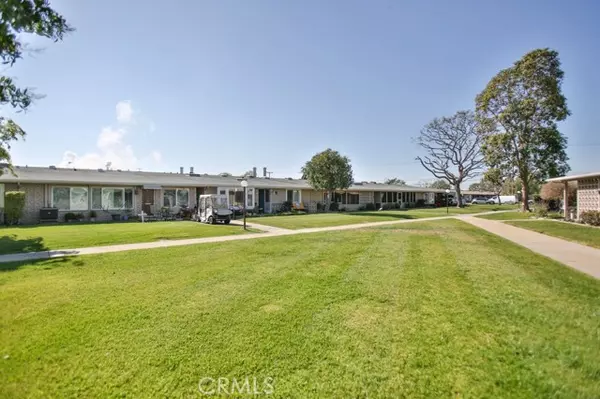 Seal Beach, CA 90740,1240 Oakmont #52J