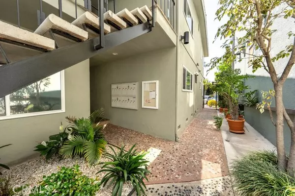 Long Beach, CA 90802,1405 E 1st Street #10