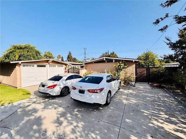 2362 W Mall Avenue, Anaheim, CA 92804
