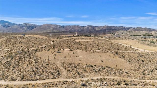 Apple Valley, CA 92308,26820 Ocotillo Way