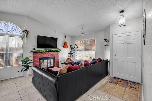 Victorville, CA 92392,12268 Pluto Drive