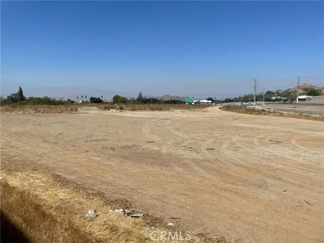 Riverside, CA 92506,3401 ARlington