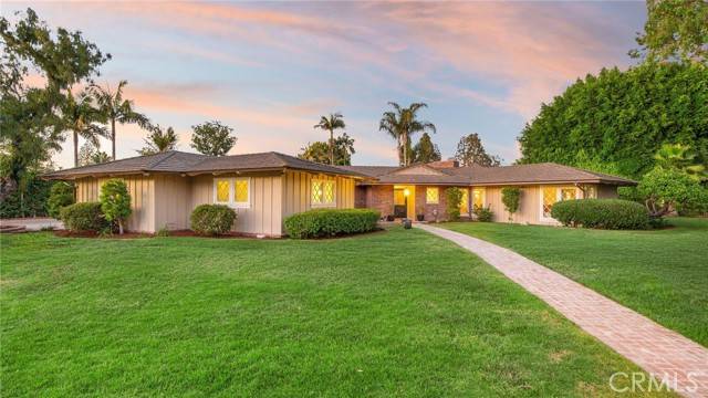 1430 La Perla Ave, Long Beach, CA 90815