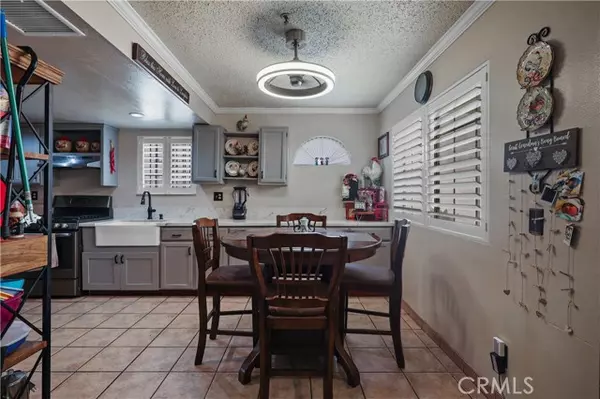 Downey, CA 90242,9317 Elm Vista Drive #9