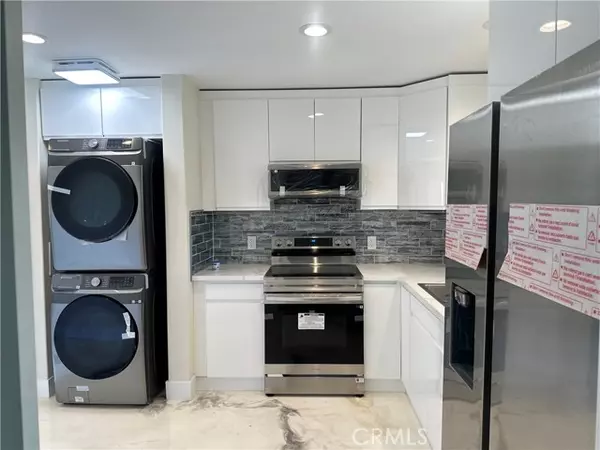 Harbor City (los Angeles), CA 90710,1641 W 255 th st #1/2