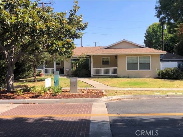 1243 W Santa Clara Avenue, Santa Ana, CA 92706
