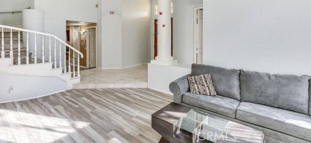 Corona, CA 92879,1020 La Salle Circle