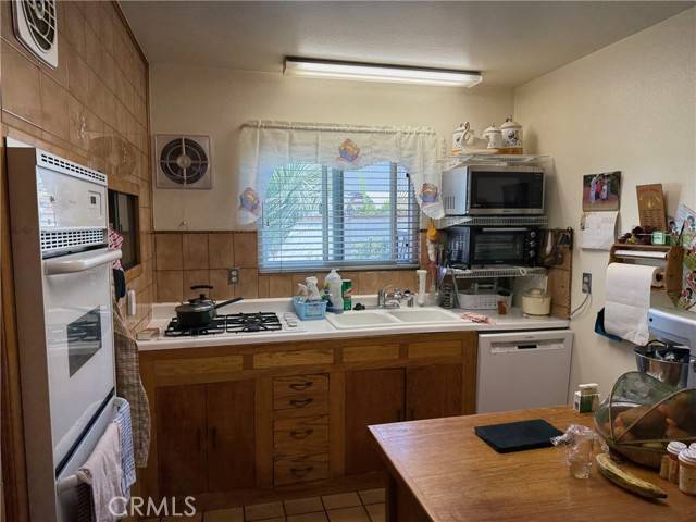 Harbor City (los Angeles), CA 90710,23600 Western Avenue #A