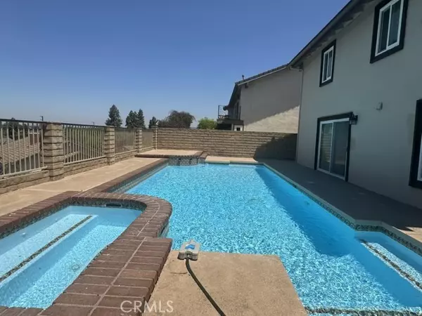 18831 Winnwood Lane, Santa Ana, CA 92705