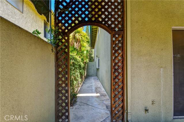 Arcadia, CA 91007,1032 S Golden West Avenue