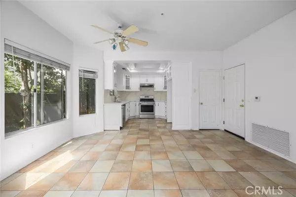 Reseda (los Angeles), CA 91335,7527 Tampa Avenue #1