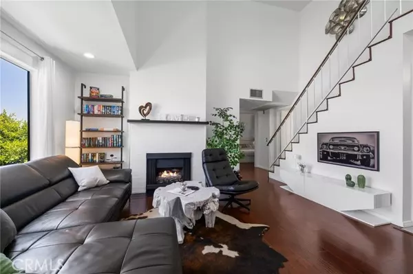 1237 E 6th Street #306, Long Beach, CA 90802