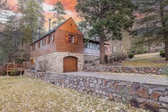 Fawnskin, CA 92333,39654 Flicker Road