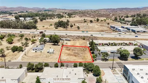Lake Elsinore, CA 92530,18175 collier