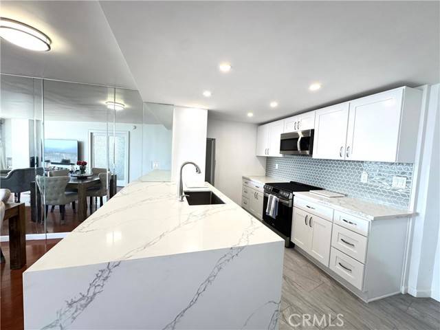 700 E Ocean Boulevard #2801, Long Beach, CA 90802
