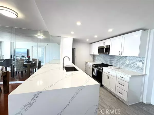 Long Beach, CA 90802,700 E Ocean Boulevard #2801