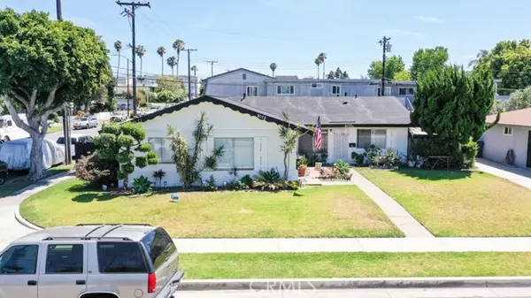 Huntington Beach, CA 92647,8172 Michael Drive
