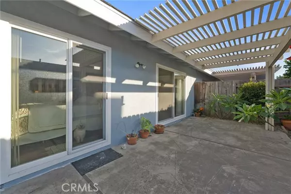 Tustin, CA 92780,1076 Mitchell Avenue